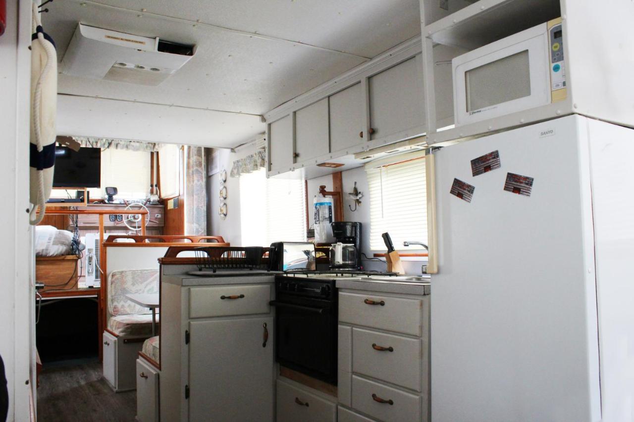 Berry Creek Cabins Hotel Isabel ภายนอก รูปภาพ