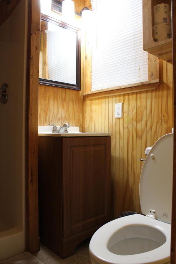 Berry Creek Cabins Hotel Isabel ภายนอก รูปภาพ