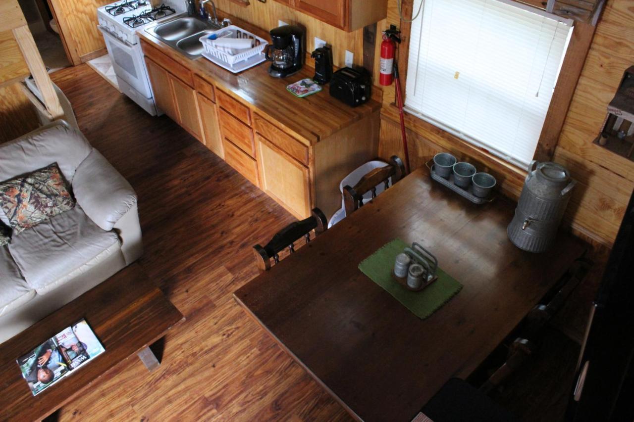 Berry Creek Cabins Hotel Isabel ภายนอก รูปภาพ
