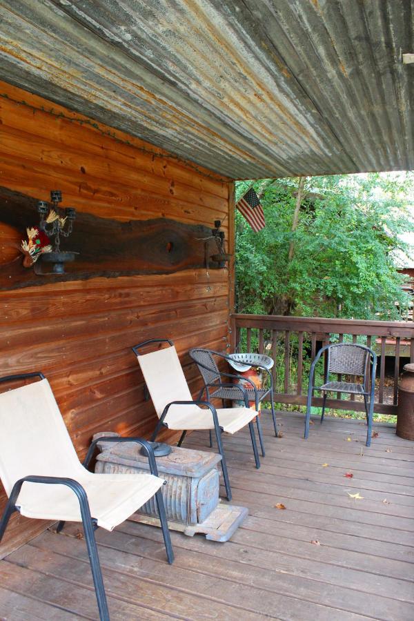 Berry Creek Cabins Hotel Isabel ภายนอก รูปภาพ