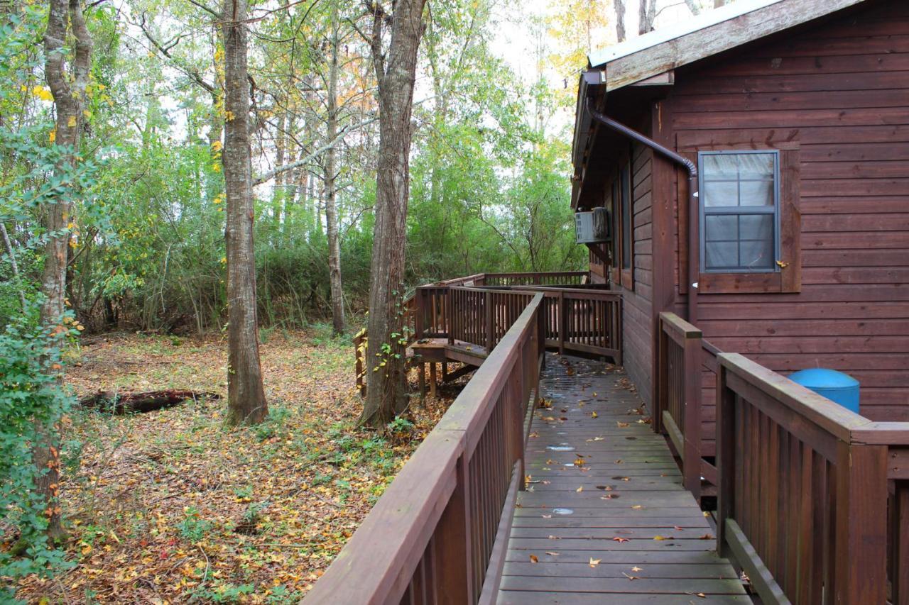 Berry Creek Cabins Hotel Isabel ภายนอก รูปภาพ