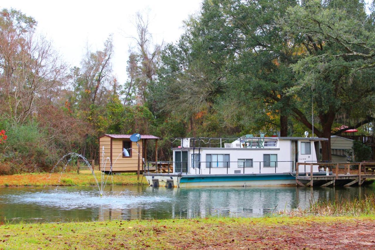 Berry Creek Cabins Hotel Isabel ภายนอก รูปภาพ